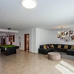 Villa Casa Familia *